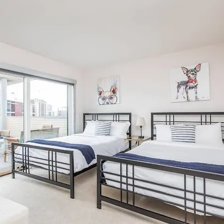 Upscale 3Br Penthouse By Cozysuites